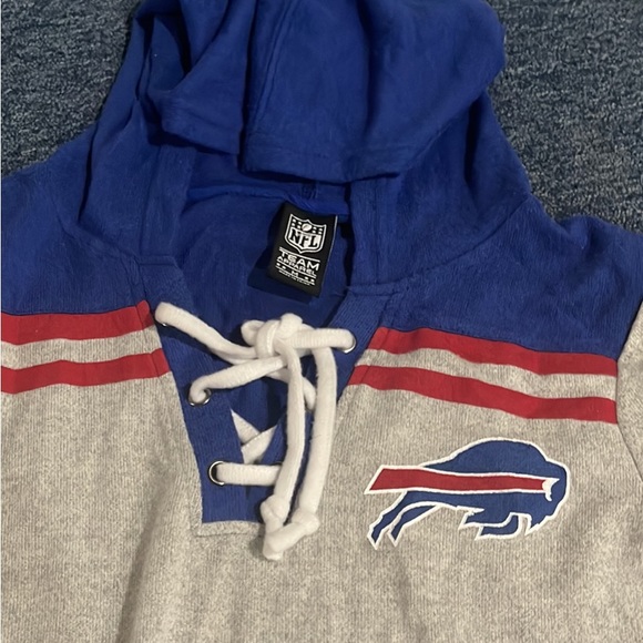 Bills long sleeve with hood - Picture 2 of 3